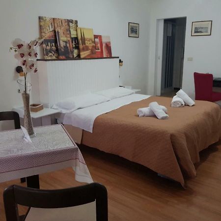 Rooms2Rent Реджо ди Калабрия Екстериор снимка