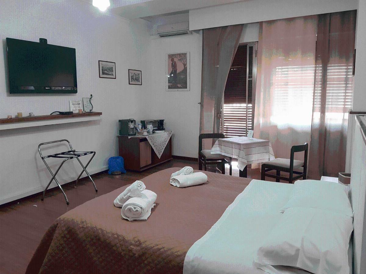 Rooms2Rent Реджо ди Калабрия Екстериор снимка