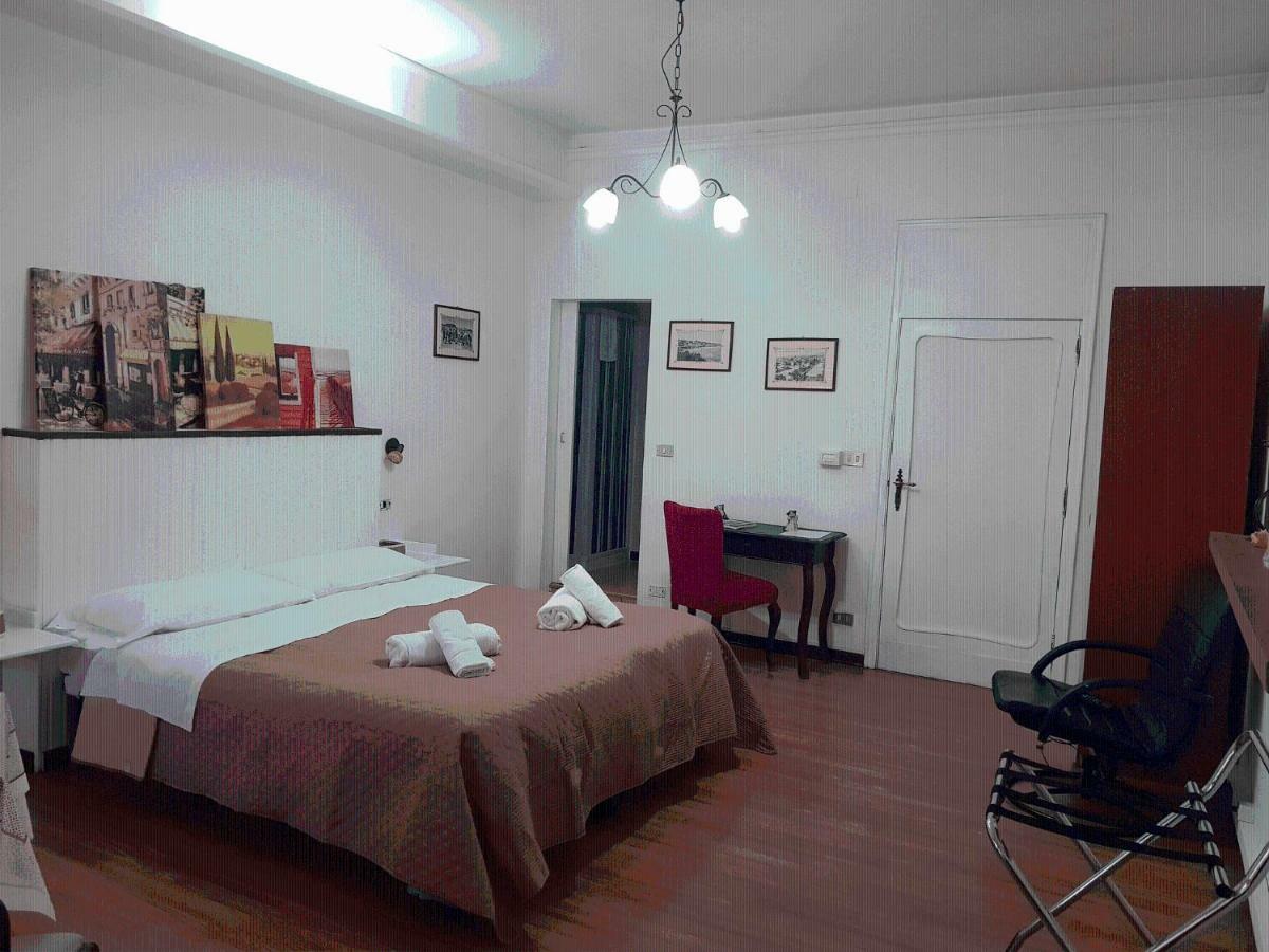 Rooms2Rent Реджо ди Калабрия Екстериор снимка