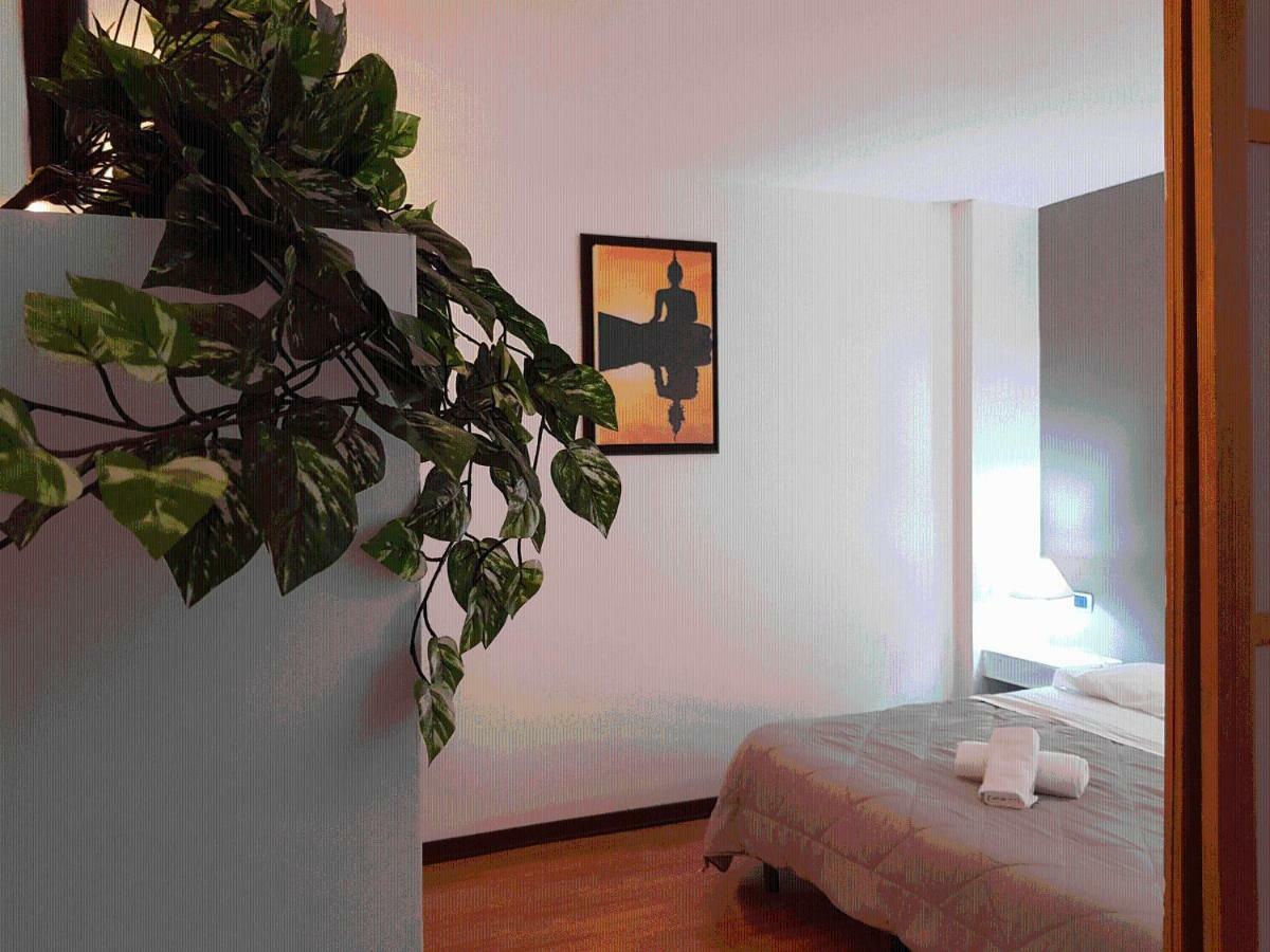 Rooms2Rent Реджо ди Калабрия Екстериор снимка