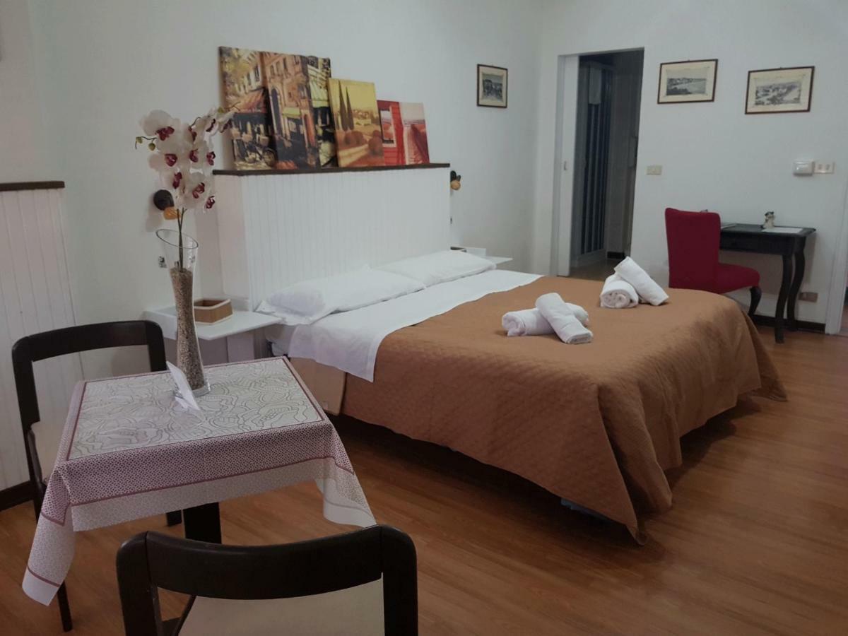 Rooms2Rent Реджо ди Калабрия Екстериор снимка